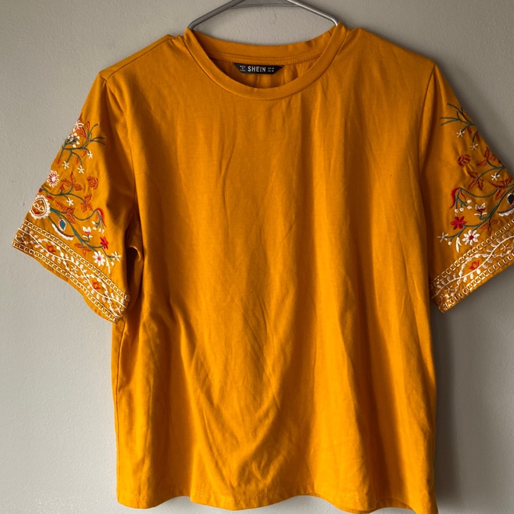 Shein top size Medium